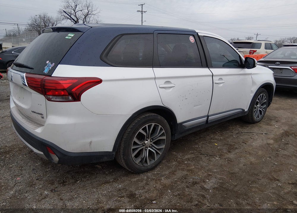 2016 MITSUBISHI OUTLANDER SE/SEL VIN: JA4AD3A32GZ016901