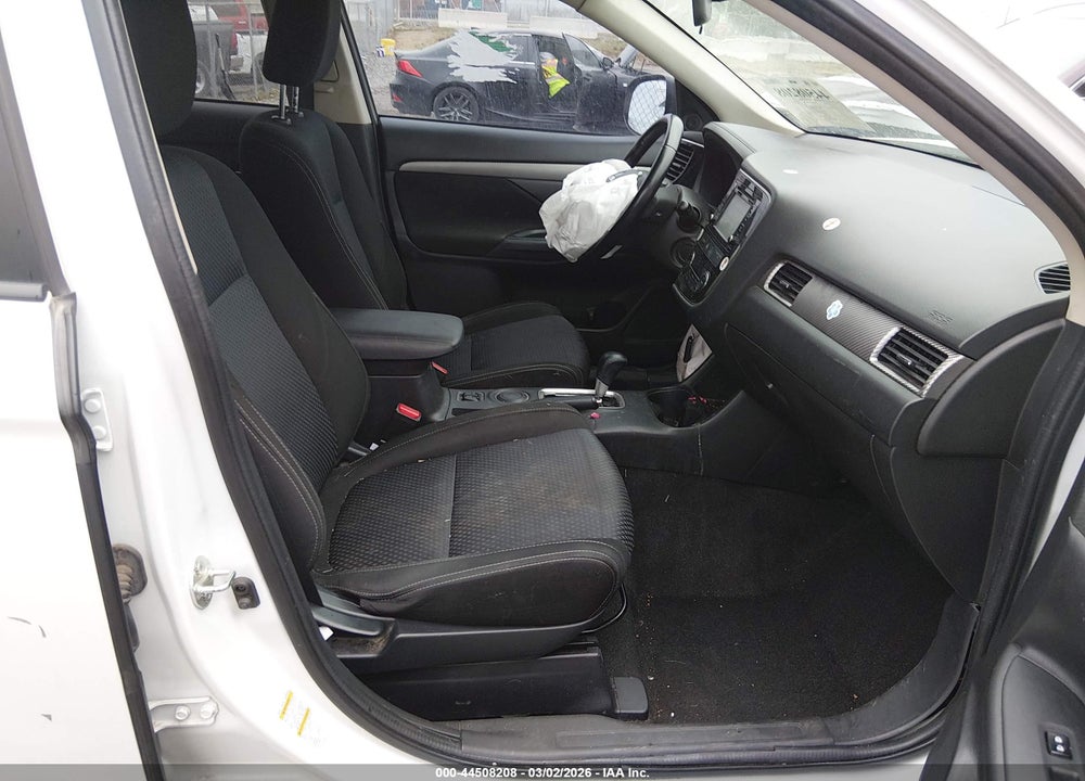 2016 MITSUBISHI OUTLANDER SE/SEL VIN: JA4AD3A32GZ016901