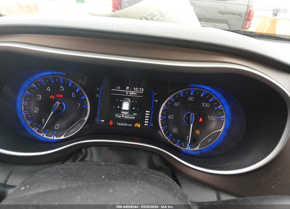 2018 CHRYSLER PACIFICA TOURING L VIN: 2C4RC1BG9JR144023