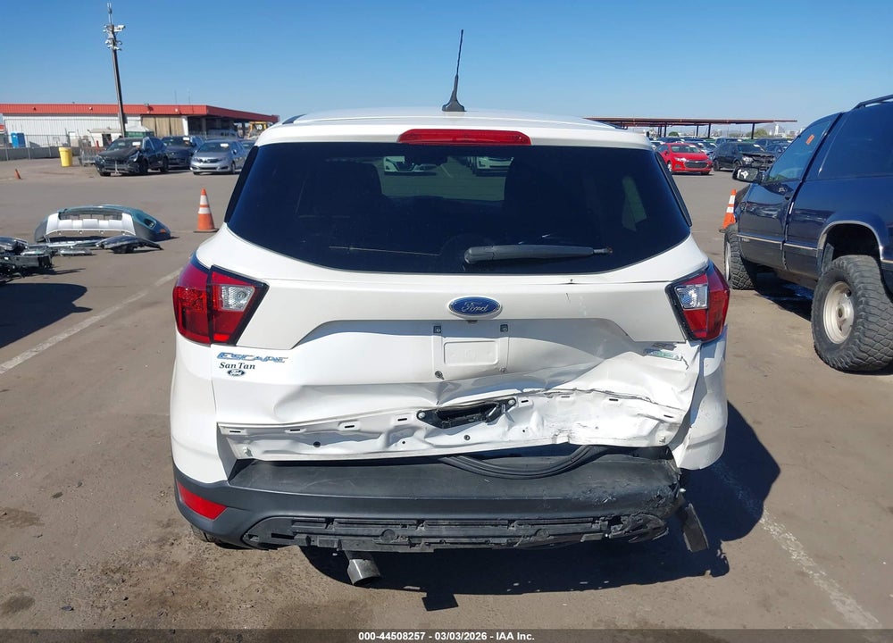2019 FORD ESCAPE SE VIN: 1FMCU0GD5KUB62563