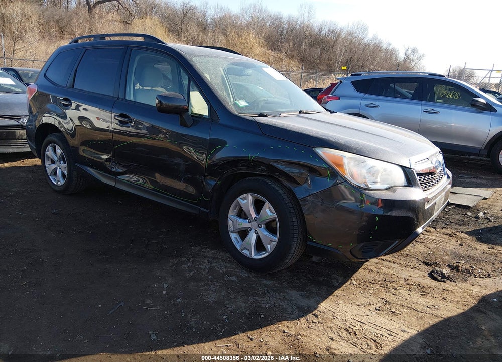 2014 SUBARU FORESTER 2.5I PREMIUM VIN: JF2SJAECXEH452398