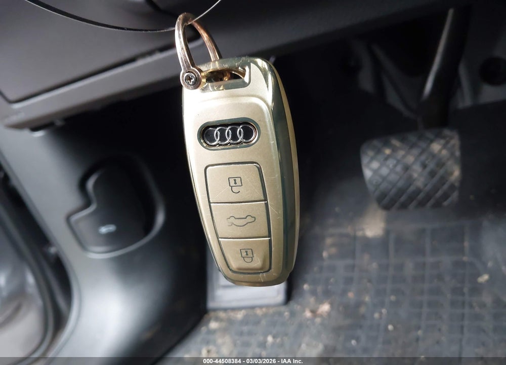 2022 AUDI E-TRON PREMIUM PLUS QUATTRO VIN: WA1LAAGE7NB008524