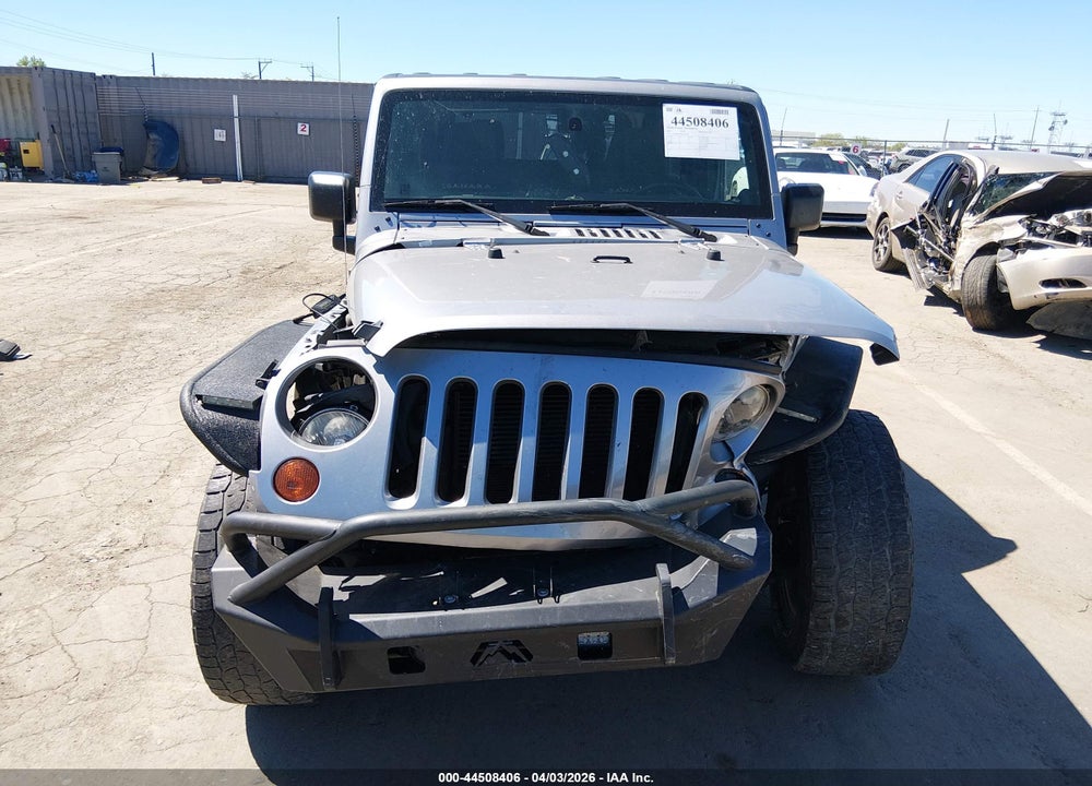 2013 JEEP WRANGLER SAHARA VIN: 1C4AJWBG9DL595028