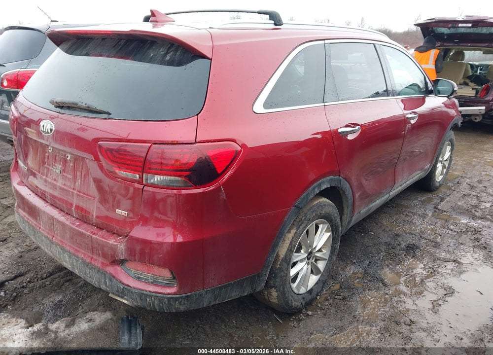 2019 KIA SORENTO 2.4L LX VIN: 5XYPGDA38KG576104