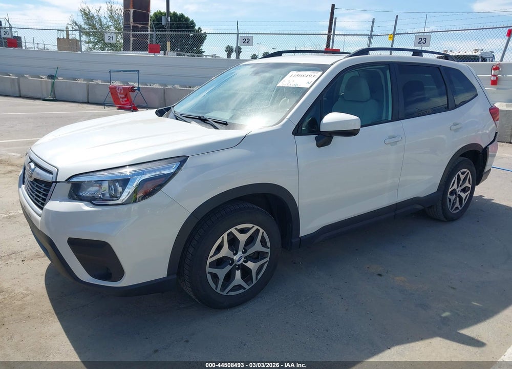 2020 SUBARU FORESTER PREMIUM VIN: JF2SKAJC5LH560198