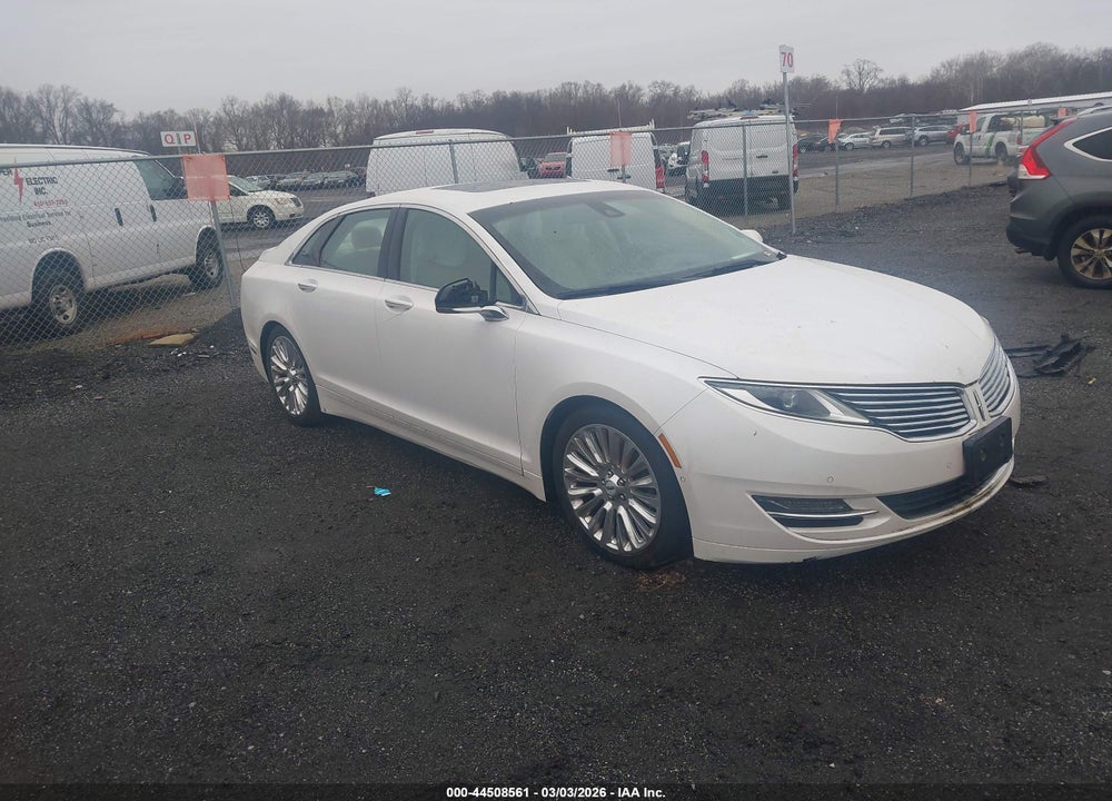 2013 LINCOLN MKZ VIN: 3LN6L2GK8DR825435