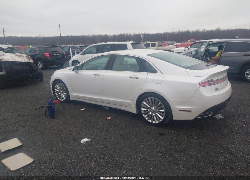 2013 LINCOLN MKZ VIN: 3LN6L2GK8DR825435