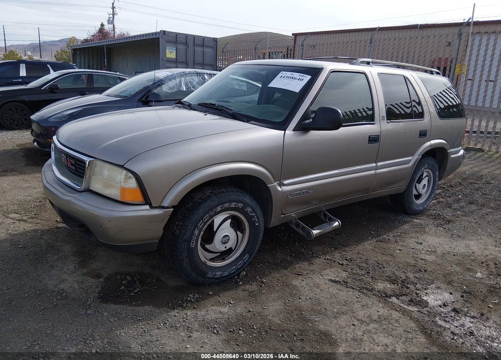 1998 GMC JIMMY SLE VIN: 1GKDT13W9W2570966