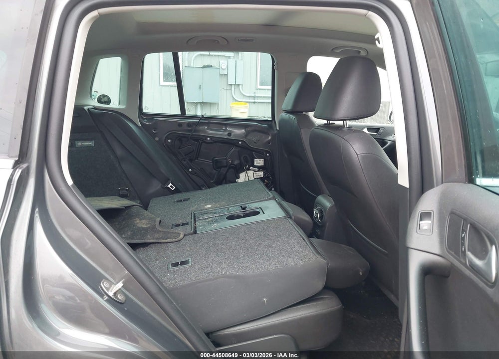 2016 VOLKSWAGEN TIGUAN SE VIN: WVGBV7AX2GW526714
