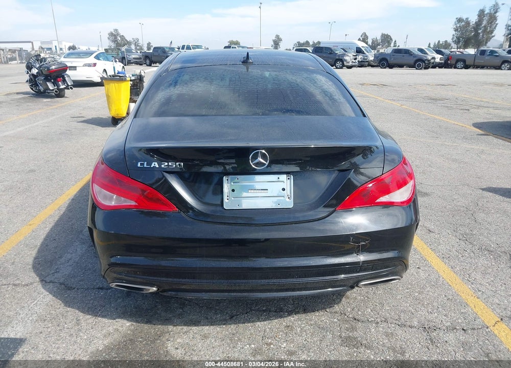 2018 MERCEDES-BENZ CLA 250 VIN: WDDSJ4EB1JN657018