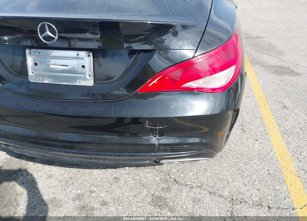 2018 MERCEDES-BENZ CLA 250 VIN: WDDSJ4EB1JN657018