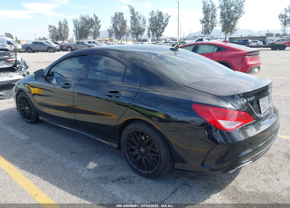 2018 MERCEDES-BENZ CLA 250 VIN: WDDSJ4EB1JN657018