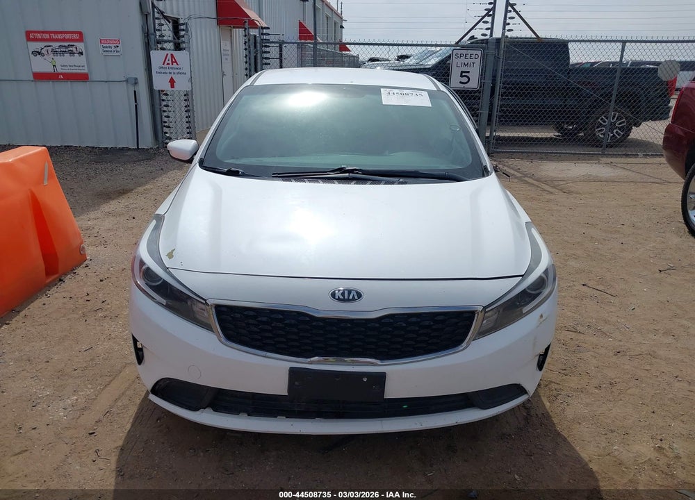 2018 KIA FORTE VIN: 3KPFL4A77JE205943