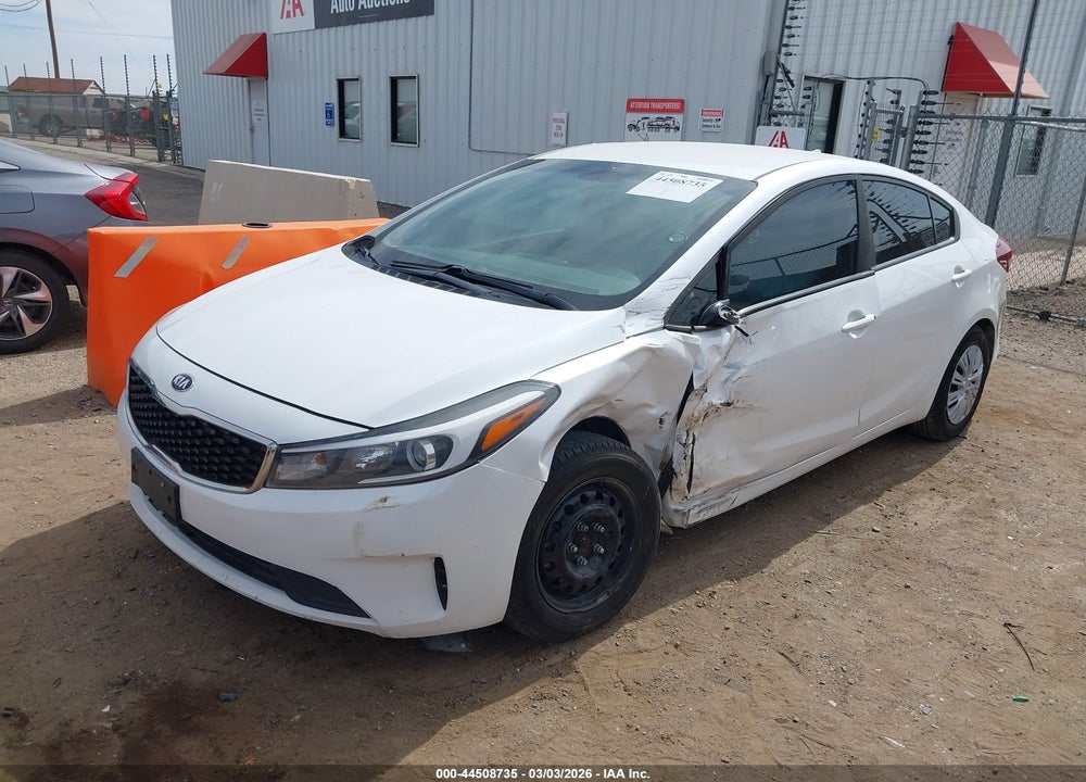 2018 KIA FORTE VIN: 3KPFL4A77JE205943