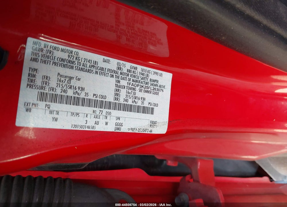 2015 FORD FOCUS SE VIN: 1FADP3K25FL263076