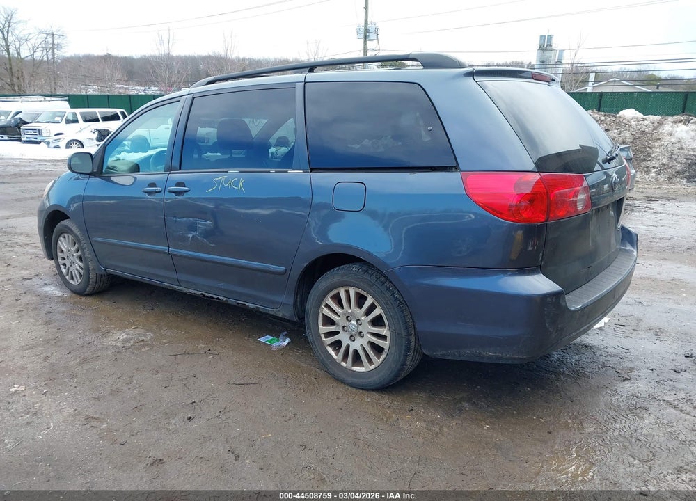 2010 TOYOTA SIENNA LE VIN: 5TDJK4CC6AS030081
