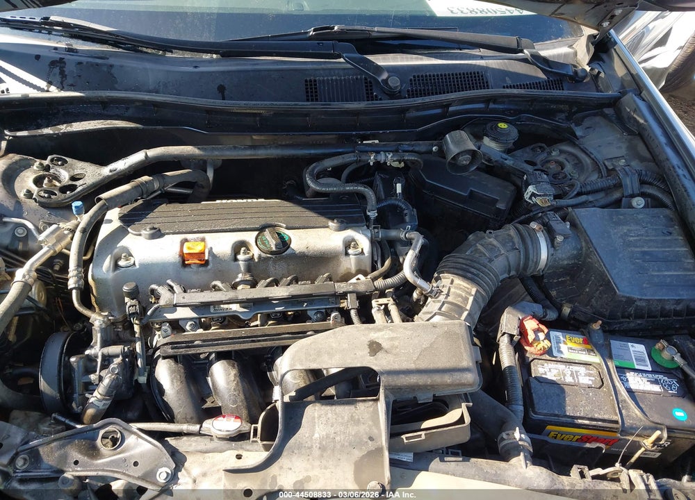 2010 HONDA ACCORD 2.4 EX VIN: 1HGCP2F74AA139389