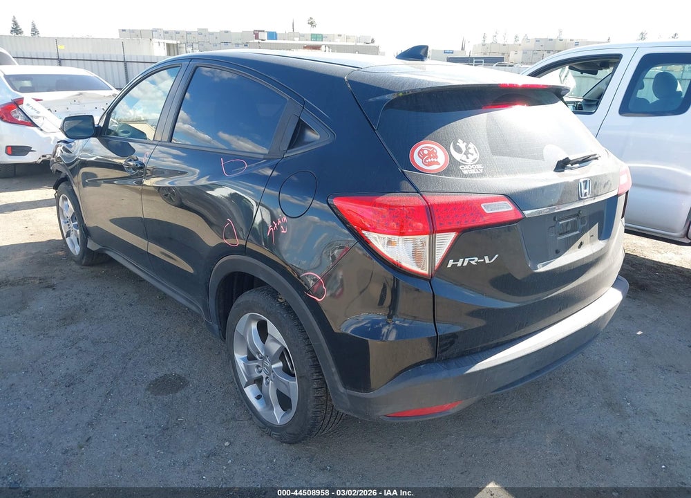 2022 HONDA HR-V 2WD LX VIN: 3CZRU5H33NM708863