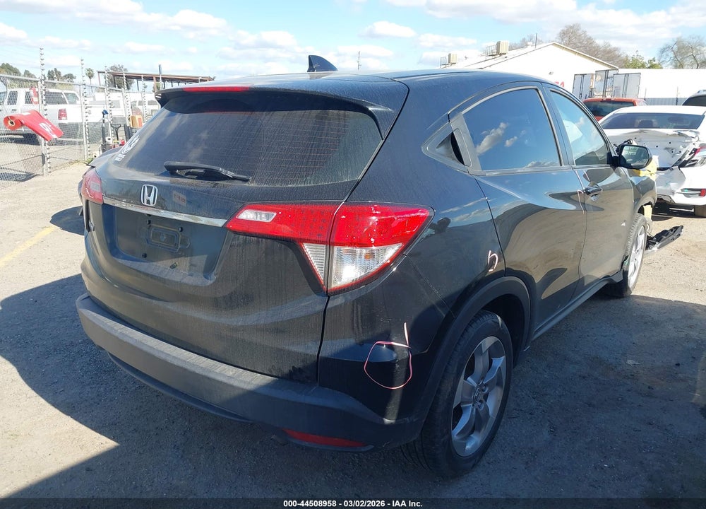 2022 HONDA HR-V 2WD LX VIN: 3CZRU5H33NM708863