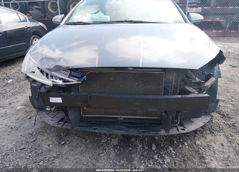 2019 HYUNDAI ELANTRA SEL VIN: 5NPD84LF0KH430165