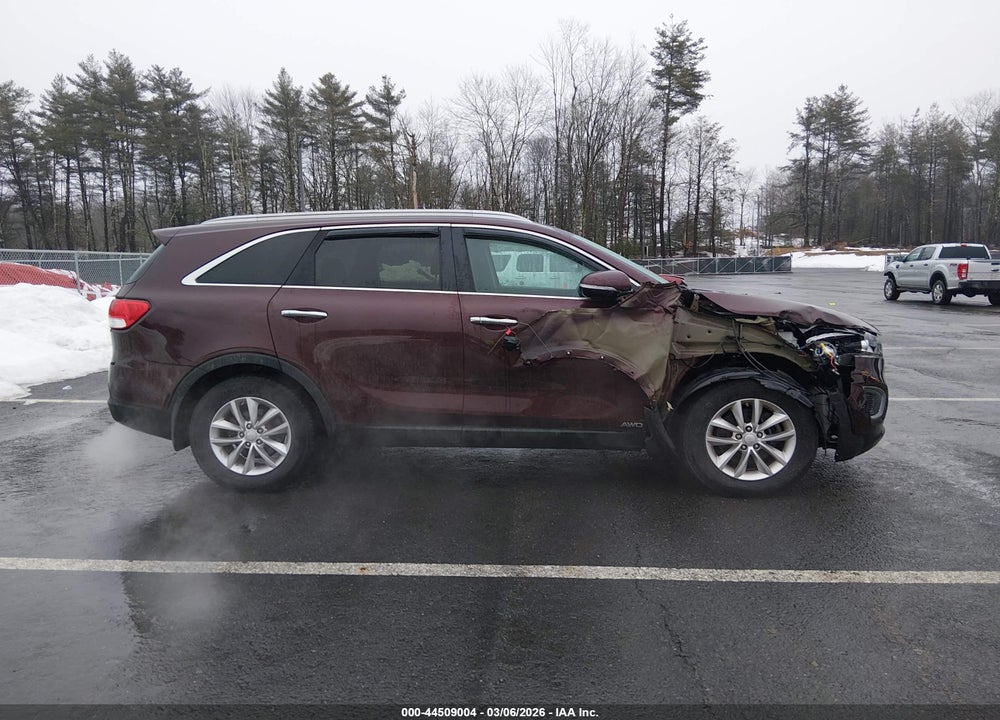 2016 KIA SORENTO 2.4L LX VIN: 5XYPGDA31GG133932