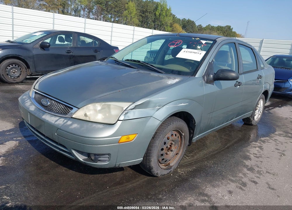 2005 FORD FOCUS ZX4 VIN: 1FAFP34N15W219539