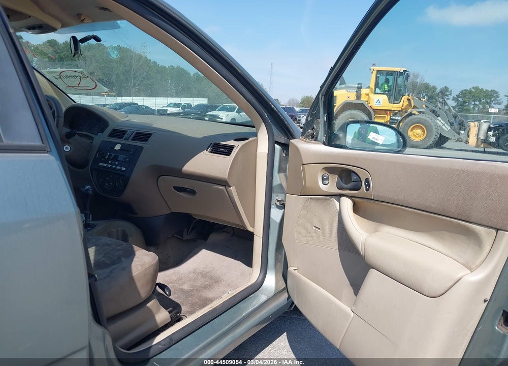 2005 FORD FOCUS ZX4 VIN: 1FAFP34N15W219539