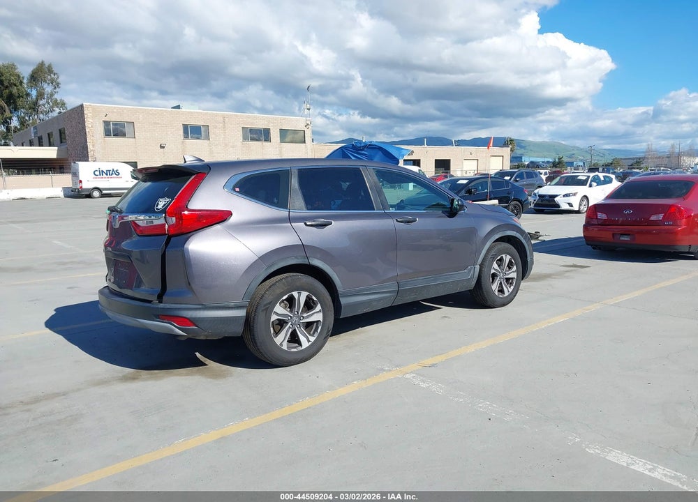 2017 HONDA CR-V LX VIN: 7FARW5H31HE007719
