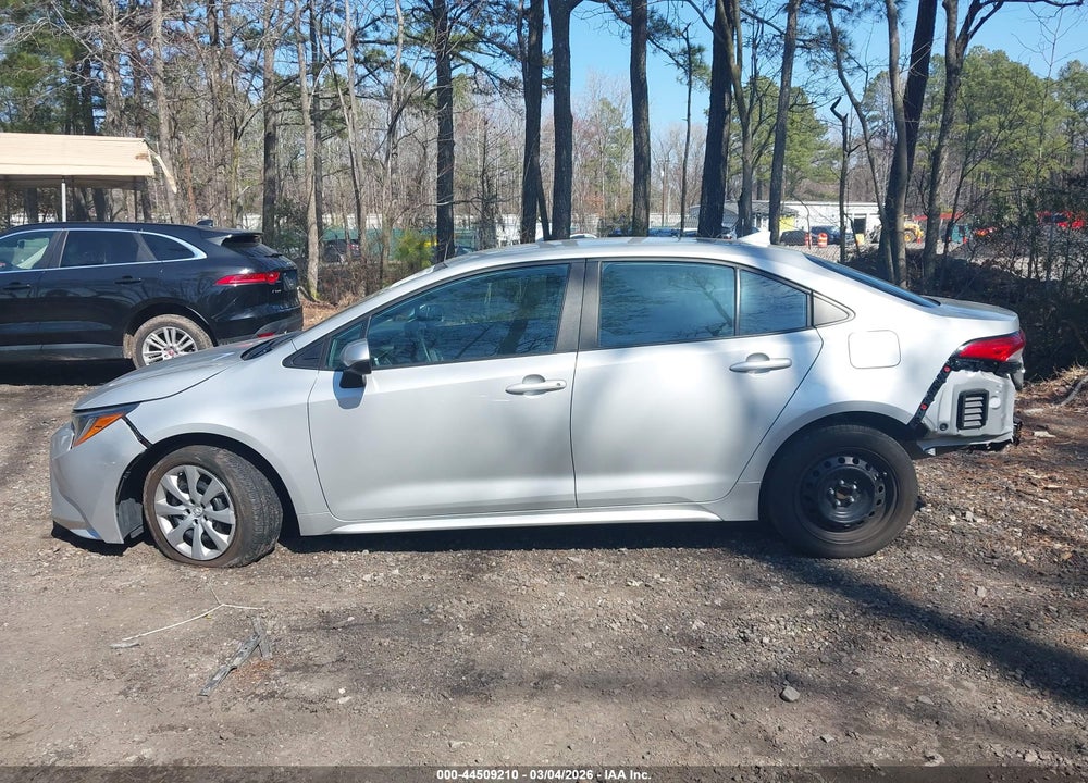 2022 TOYOTA COROLLA LE VIN: 5YFEPMAE0NP347327