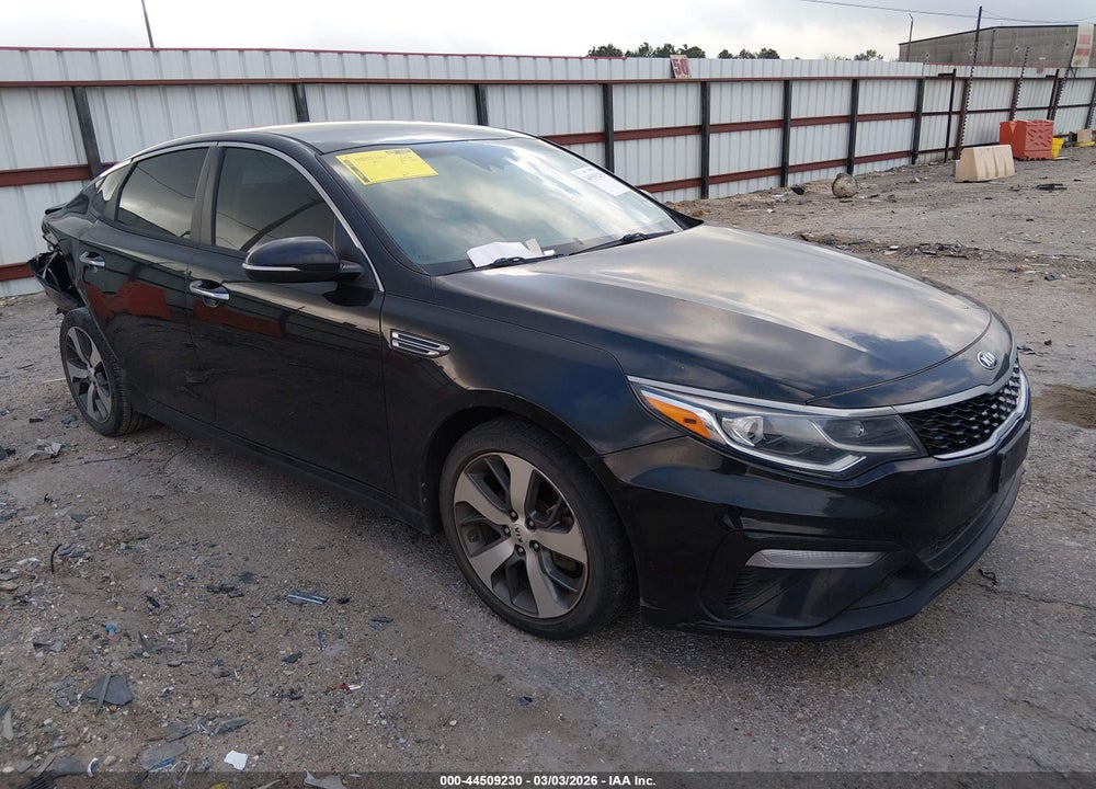 2020 KIA OPTIMA S VIN: 5XXGT4L30LG402932