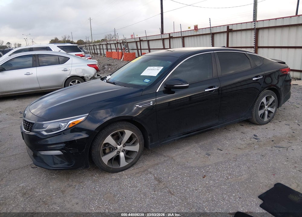 2020 KIA OPTIMA S VIN: 5XXGT4L30LG402932