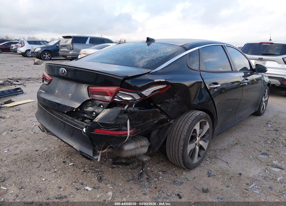 2020 KIA OPTIMA S VIN: 5XXGT4L30LG402932