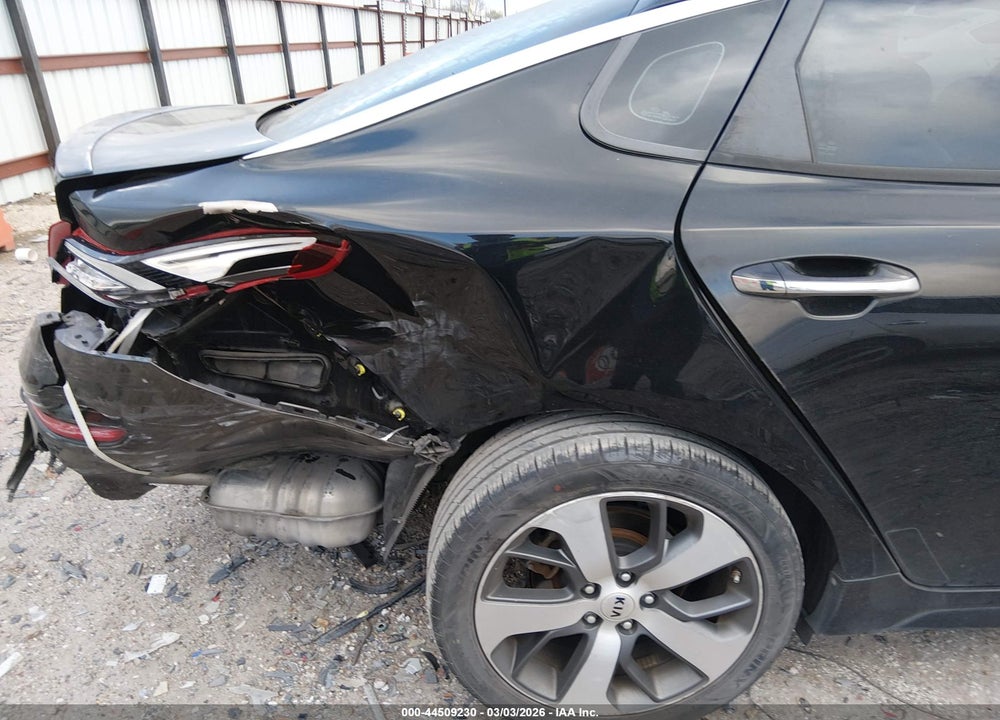 2020 KIA OPTIMA S VIN: 5XXGT4L30LG402932