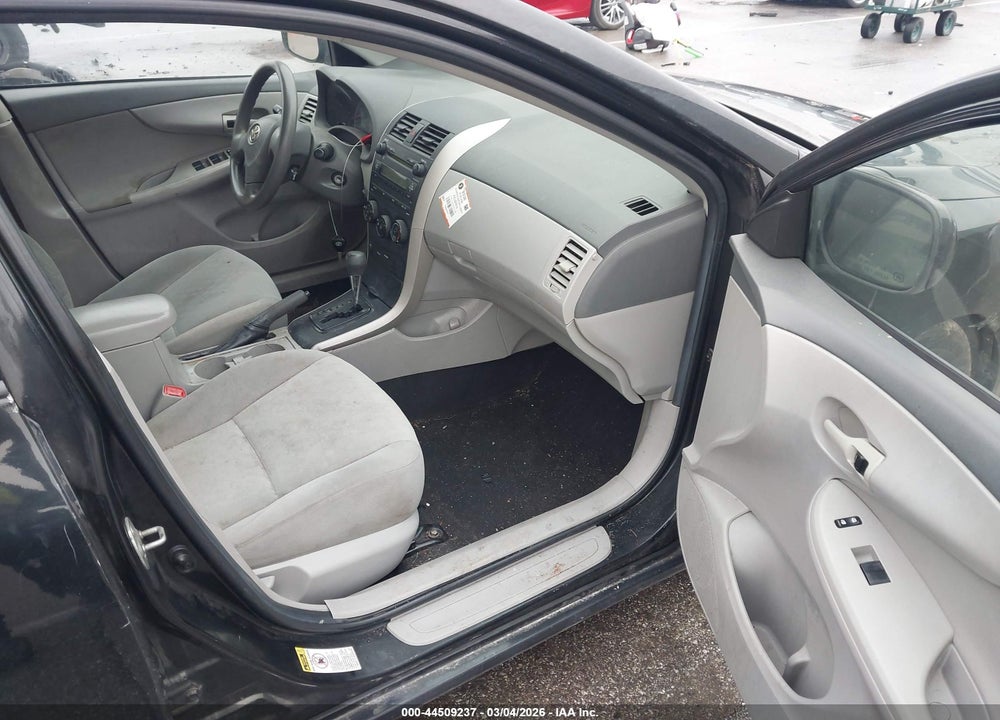2009 TOYOTA COROLLA LE VIN: 2T1BU40E99C144102