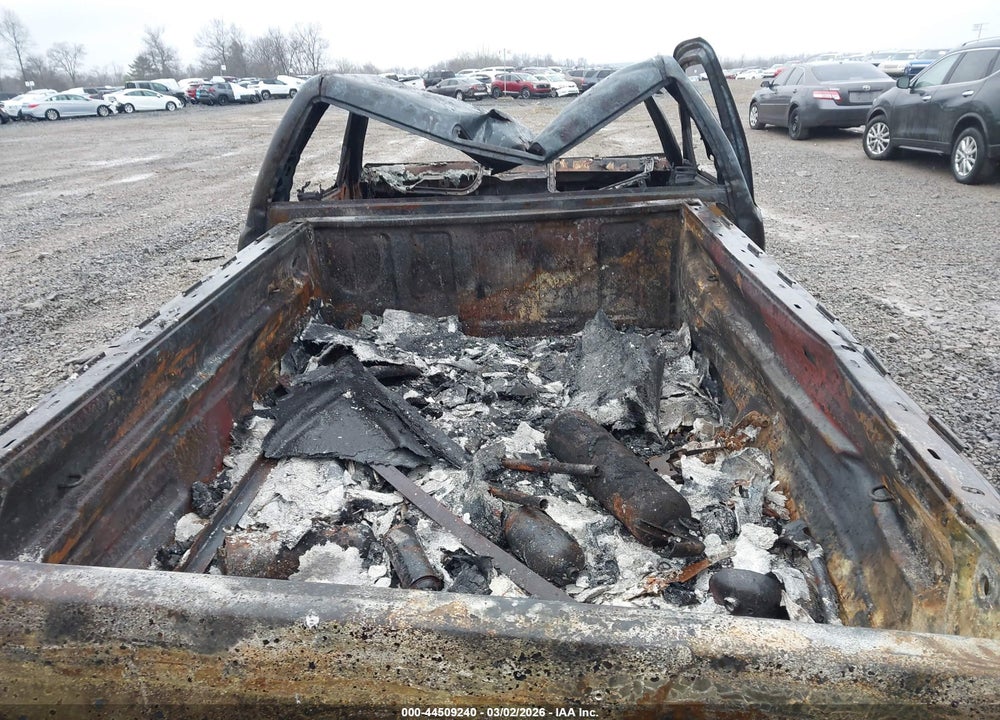 2002 CHEVROLET SILVERADO 1500 VIN: 1GCEK14V92Z272489