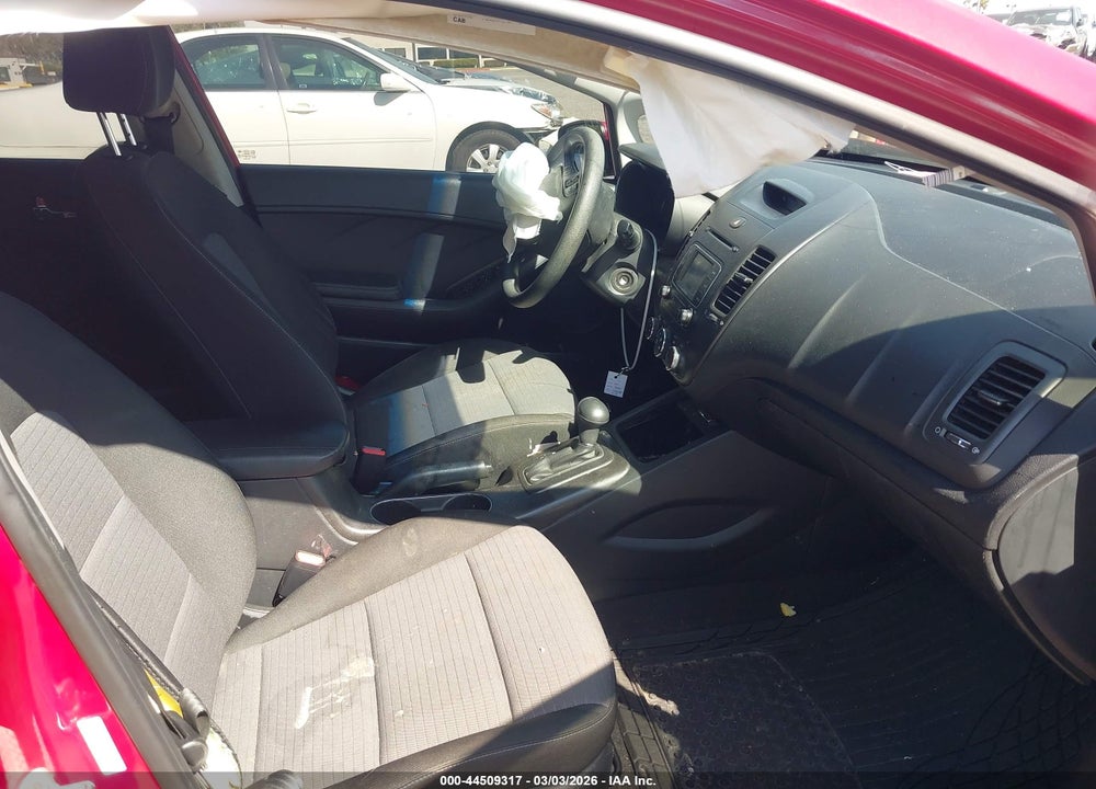 2016 KIA FORTE LX VIN: KNAFX4A60G5574074