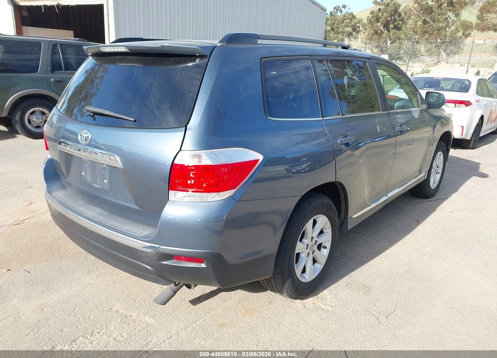 2013 TOYOTA HIGHLANDER BASE PLUS V6 VIN: 5TDZK3EH7DS114095