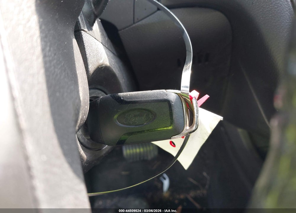 2015 FORD FUSION SE VIN: 3FA6P0T92FR256980
