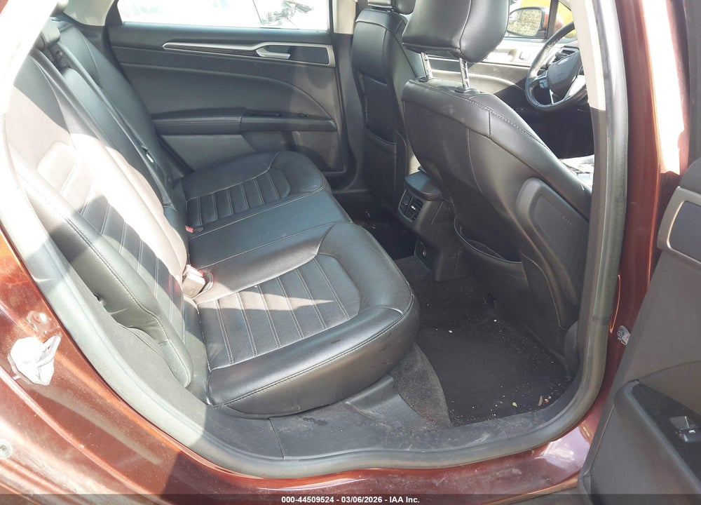 2015 FORD FUSION SE VIN: 3FA6P0T92FR256980