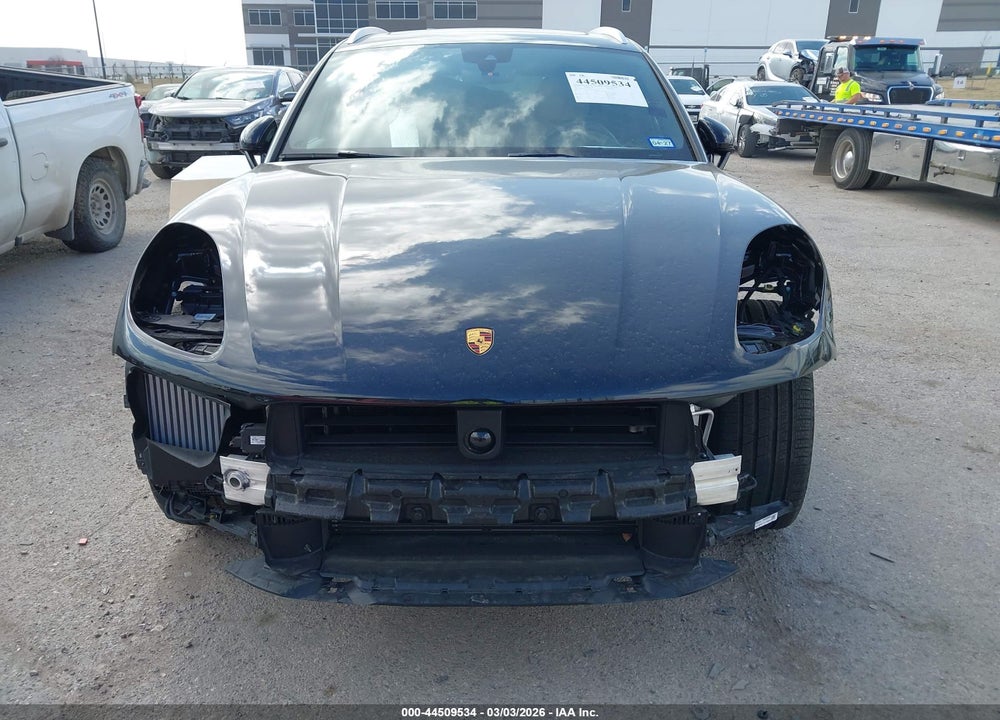 2025 PORSCHE MACAN S VIN: WP1AG2A50SLB42273