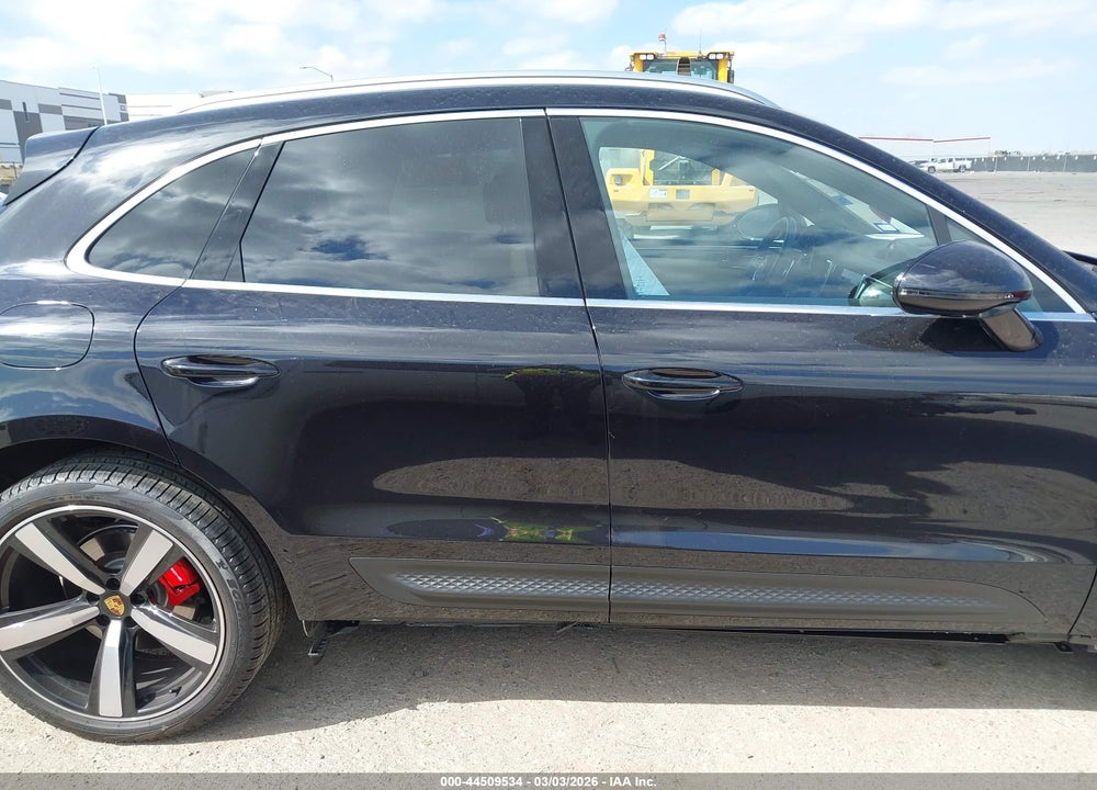 2025 PORSCHE MACAN S VIN: WP1AG2A50SLB42273