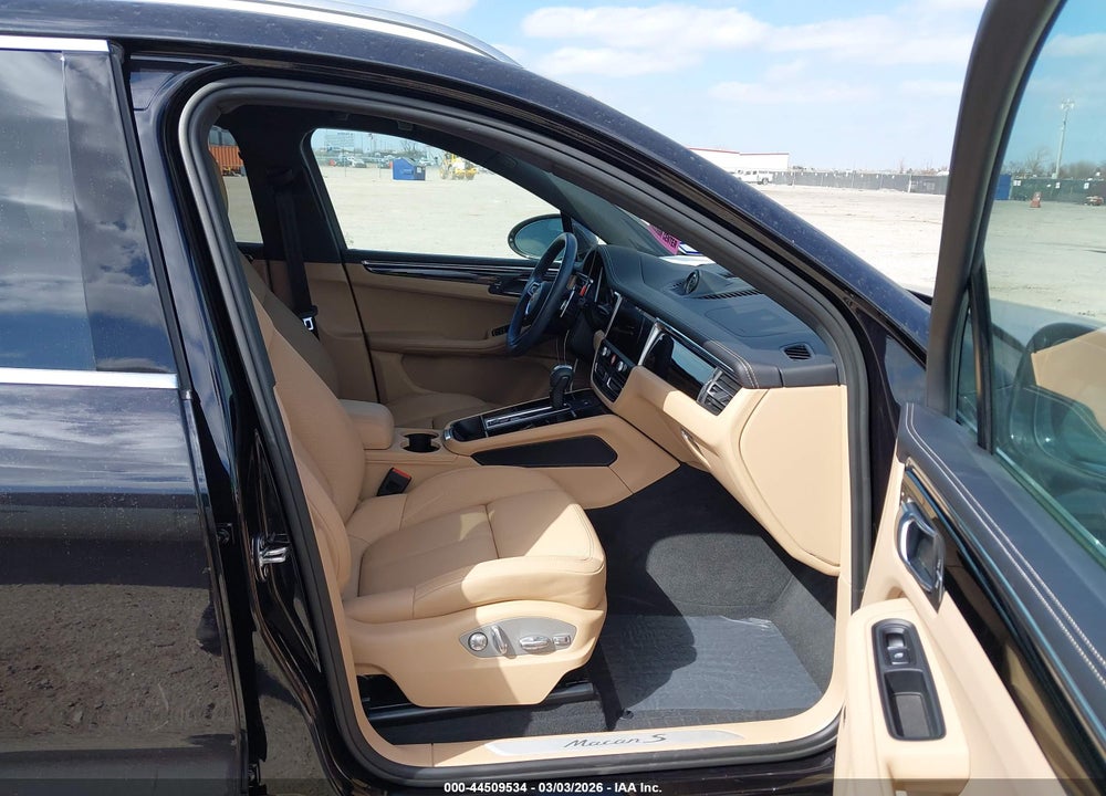 2025 PORSCHE MACAN S VIN: WP1AG2A50SLB42273