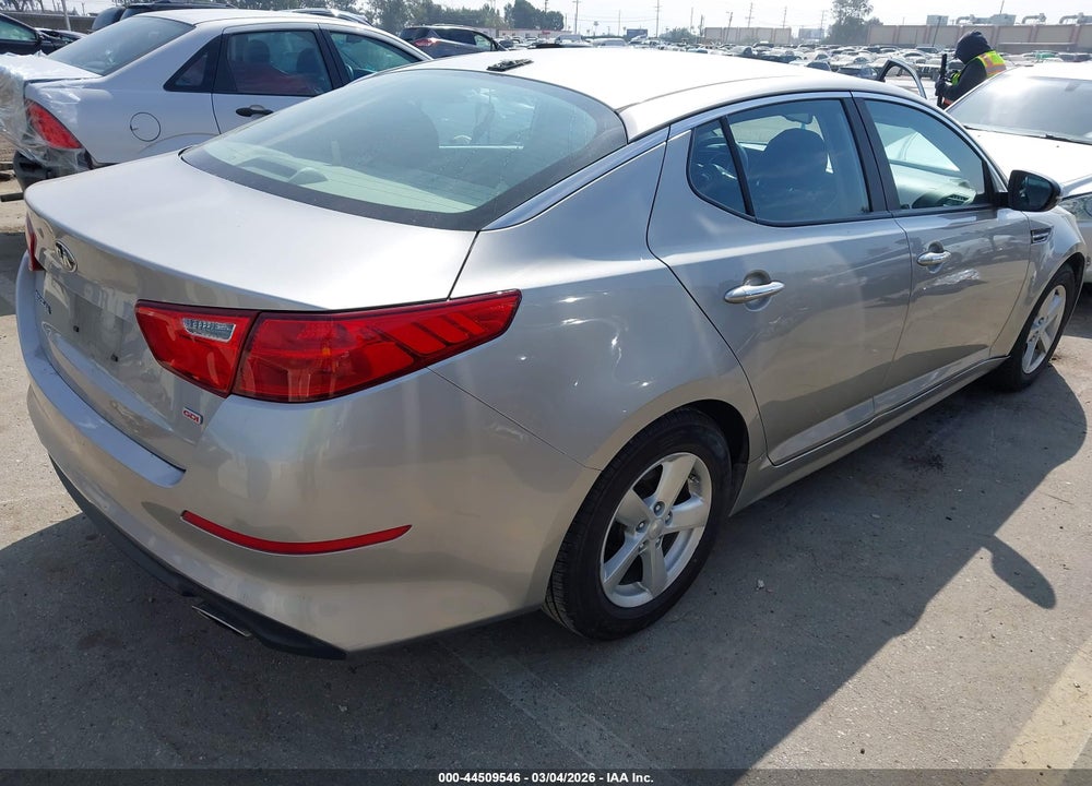 2015 KIA OPTIMA LX VIN: KNAGM4A7XF5571574