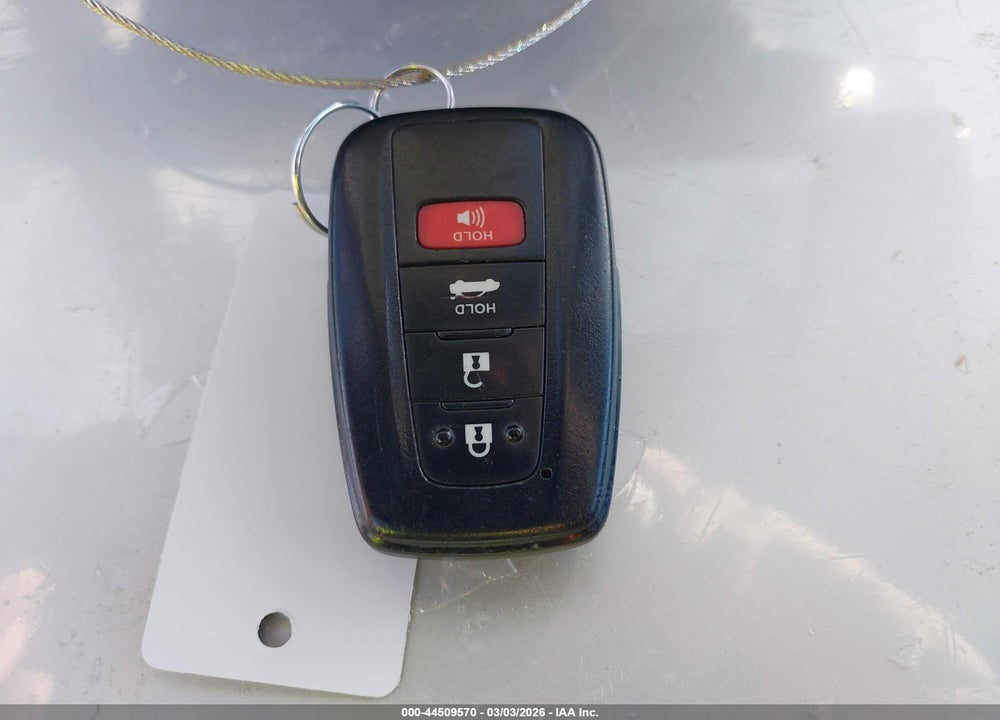 2021 TOYOTA CAMRY LE HYBRID VIN: 4T1C31AK1MU548125