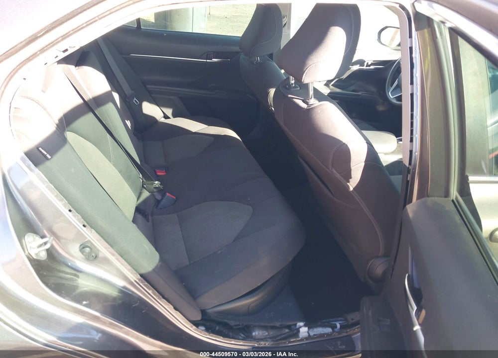 2021 TOYOTA CAMRY LE HYBRID VIN: 4T1C31AK1MU548125