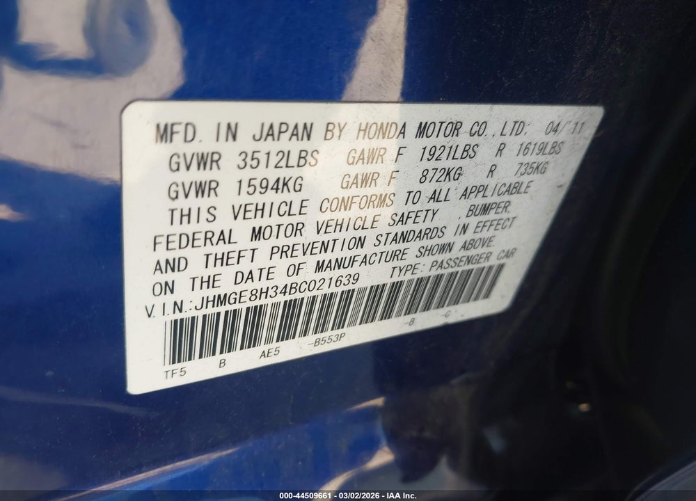 2011 HONDA FIT VIN: JHMGE8H34BC021639