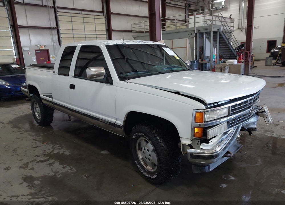 1992 CHEVROLET GMT-400 K1500 VIN: 2GCEK19K1N1178389