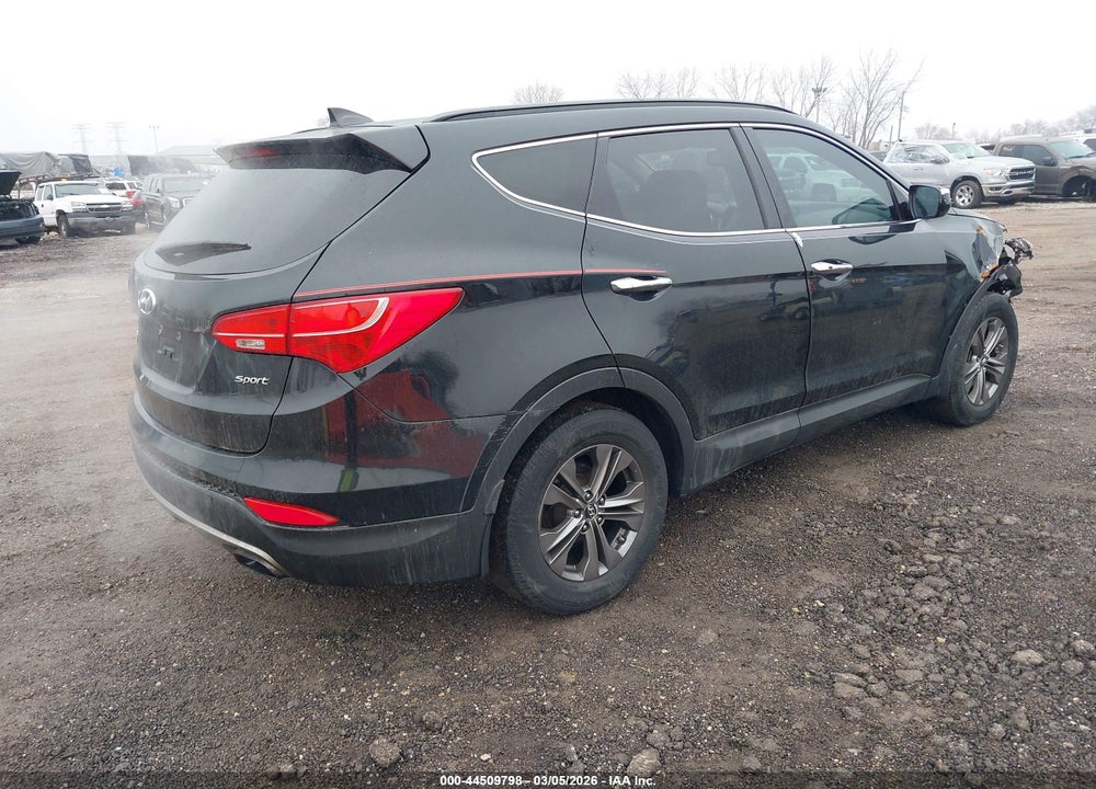 2014 HYUNDAI SANTA FE SPORT 2.4L VIN: 5XYZU3LB3EG205176