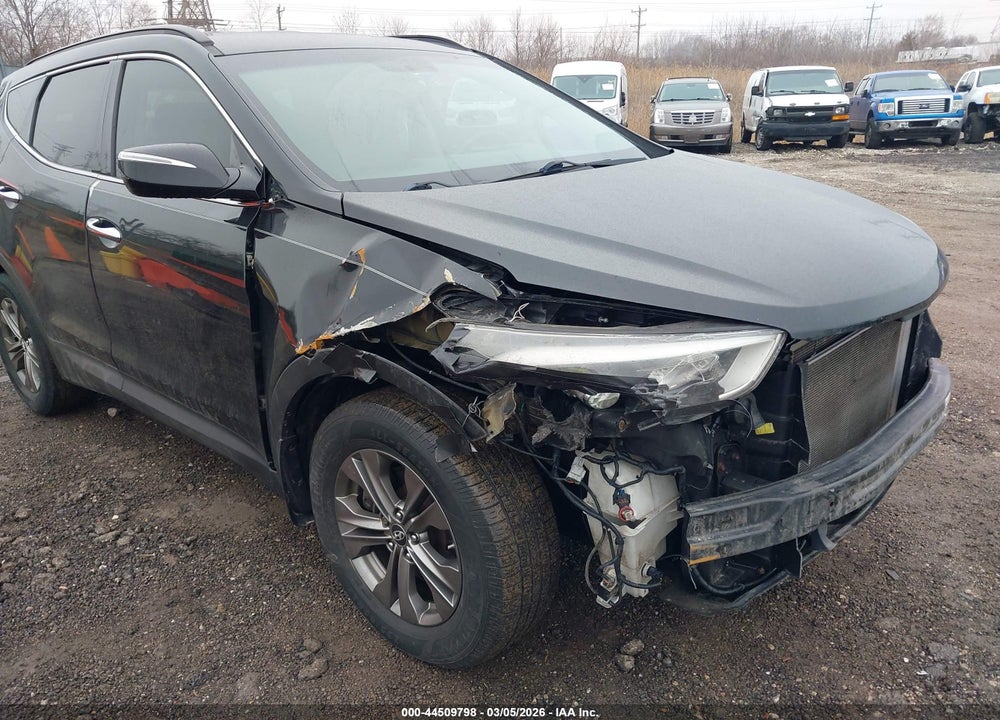 2014 HYUNDAI SANTA FE SPORT 2.4L VIN: 5XYZU3LB3EG205176