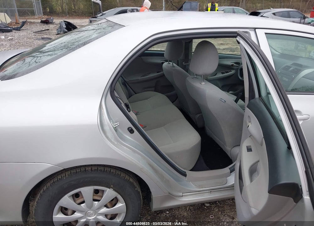 2013 TOYOTA COROLLA L VIN: 2T1BU4EE7DC949209